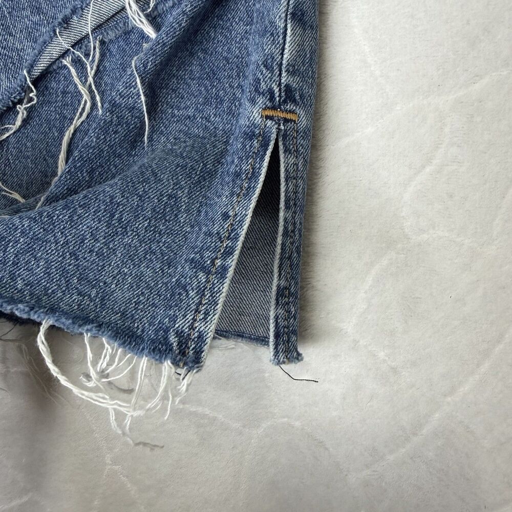 GAP '90s Loose Mid Rise Distressed Ripped Raw Hem Jeans Light Wash Women's 24 00 - Picture 8 of 15